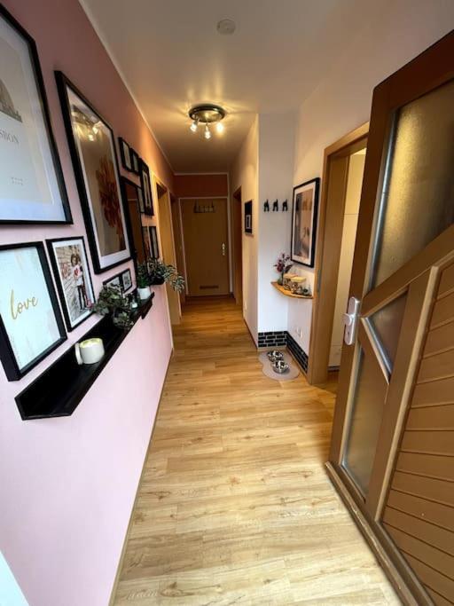 Cozy Wilkipartment Bis 4 Pers - Hund - Netflix - Wlan - Wintergarten - Coffeebar - Popcorn Verl Luaran gambar