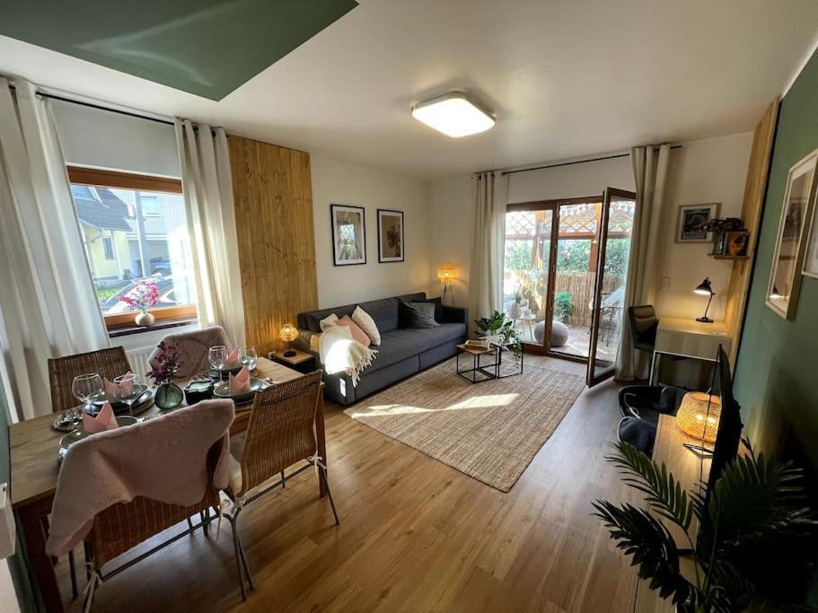 Cozy Wilkipartment Bis 4 Pers - Hund - Netflix - Wlan - Wintergarten - Coffeebar - Popcorn Verl Luaran gambar
